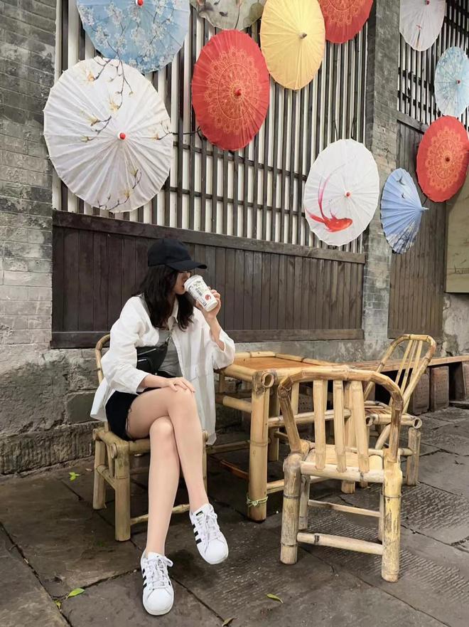 花费多少行程景点+住宿安排+美食推荐PG电子麻将胡了2去重庆旅游跟团人均(图1)