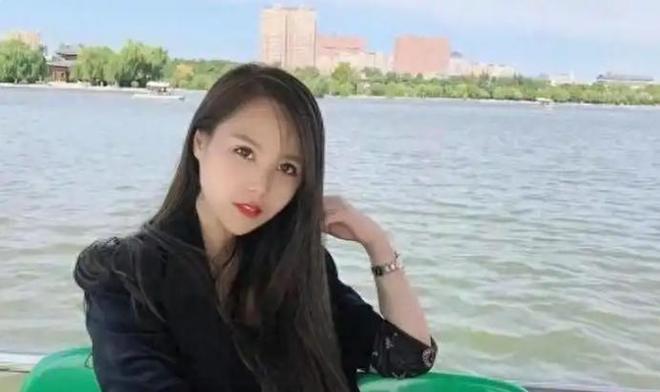 妈妈近况曝光！摆摊卖甜品想踏出重生第一步PG麻将胡了2模拟器“重庆姐弟坠亡案”(图6)